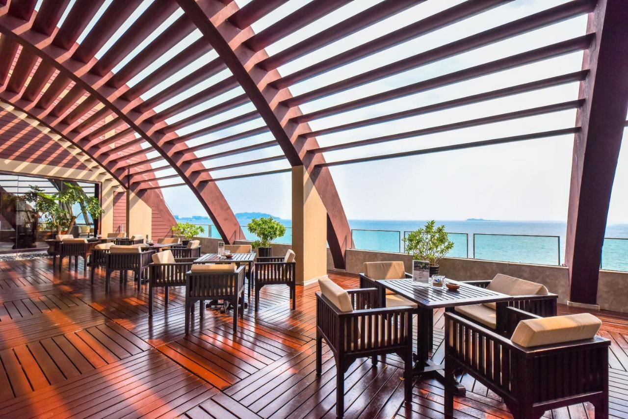 Pullman Oceanview Sanya Bay Resort & Spa Exterior foto